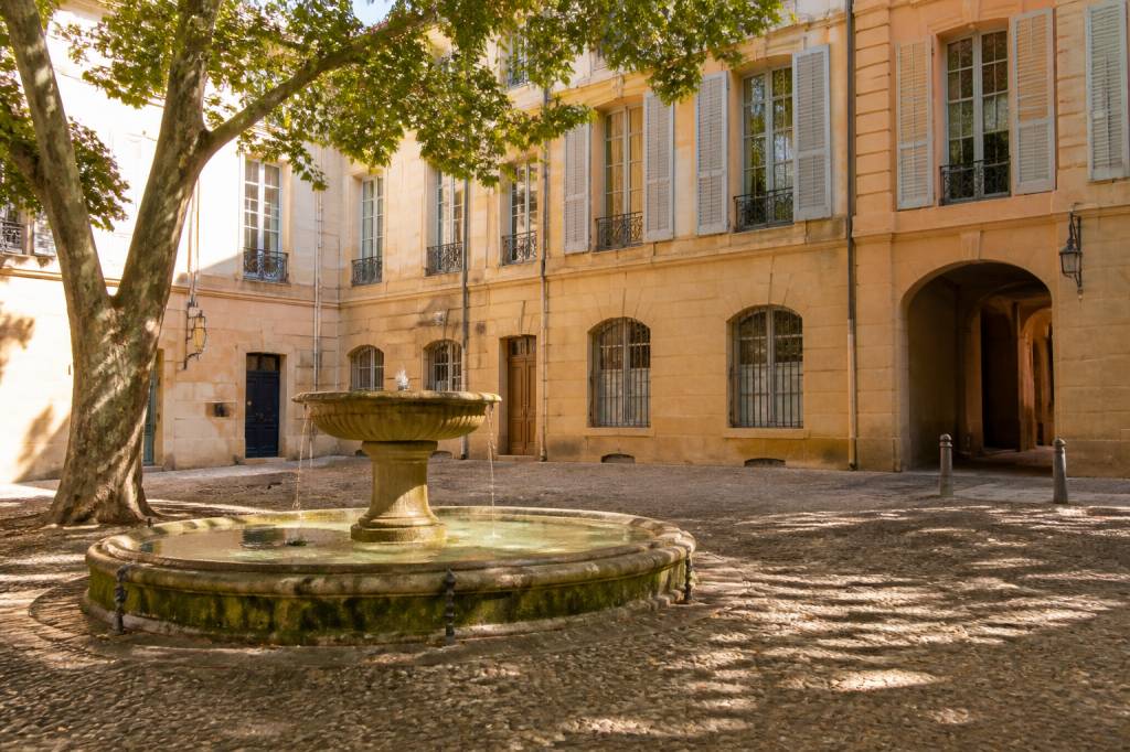 Achat maison Aix-en-Provence : prix, quartiers et conseils pour réussir son achat